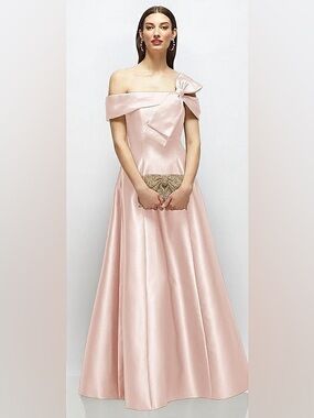 Off-Shoulder Bow A-Line Gown in Light Pink